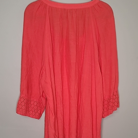 Zac & Rachel women's size 3X Coral Pink top with intricate lace detailing - Picture 5 of 10